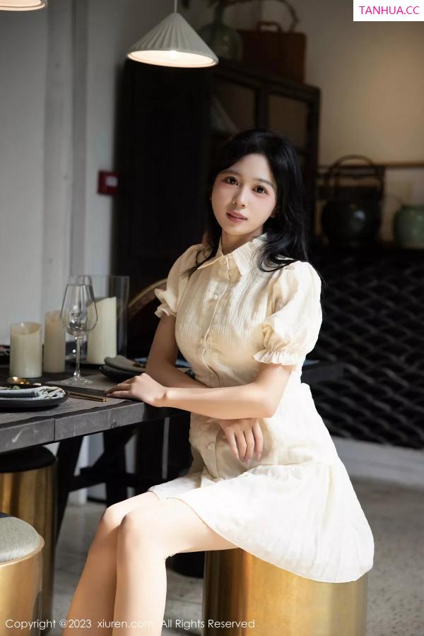 糖豆  [XiuRen]高清写真图 2023.11.30 No.7742 糖豆sisi 清纯美腿第3张图片
